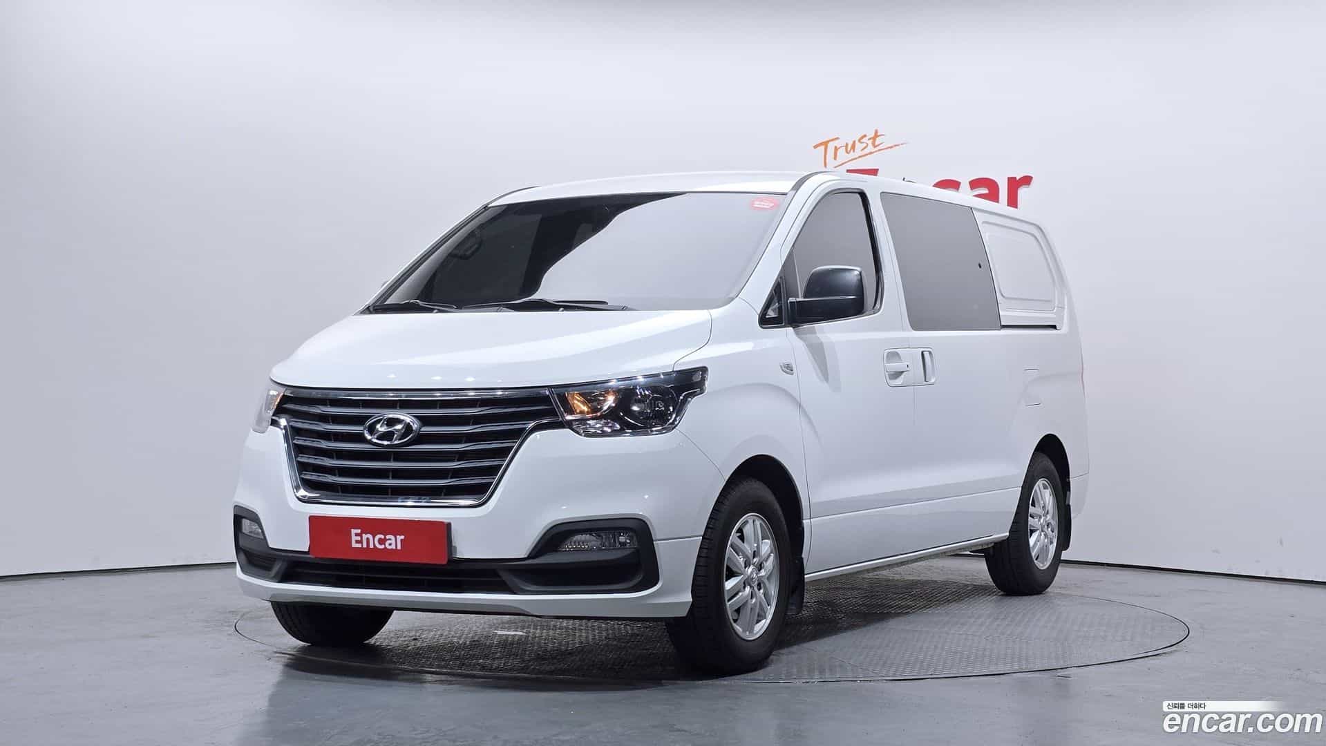 Starex Hyundai 2019.4-OUTER-001