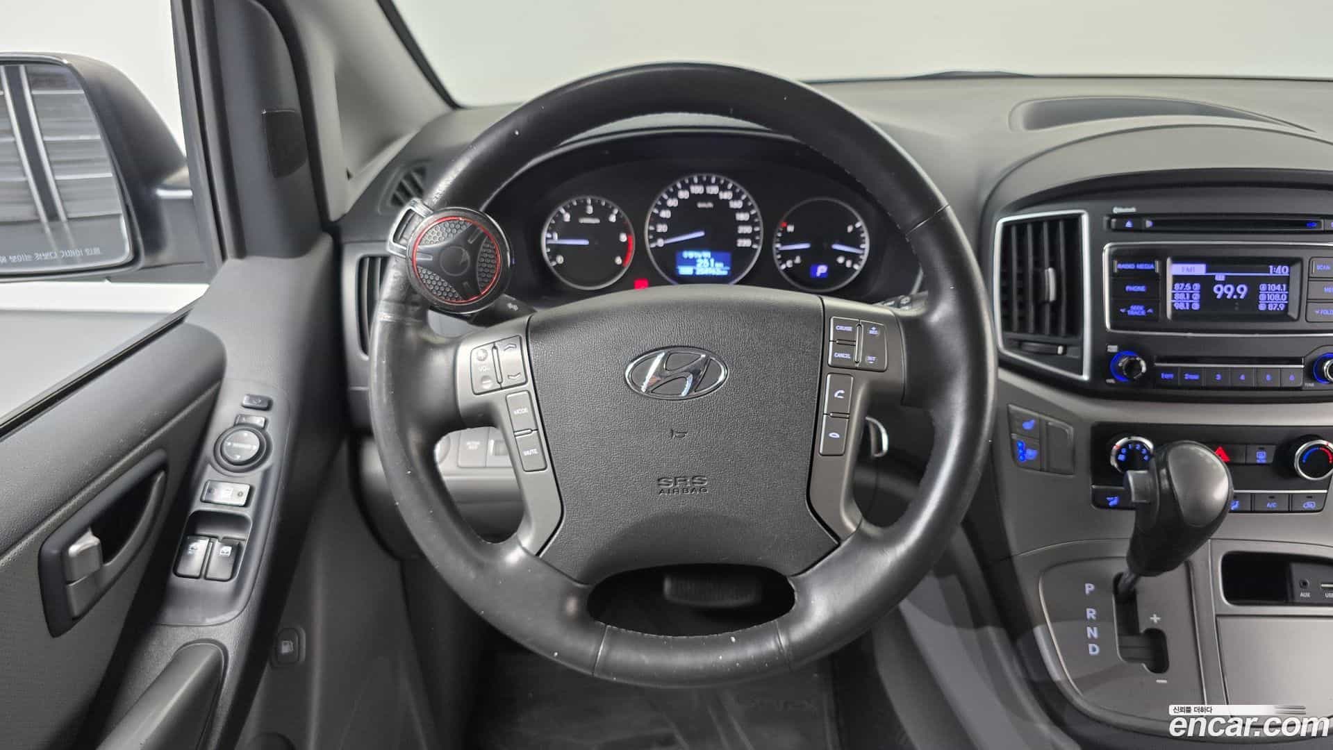 Starex Hyundai 2019.4-OPTION-017