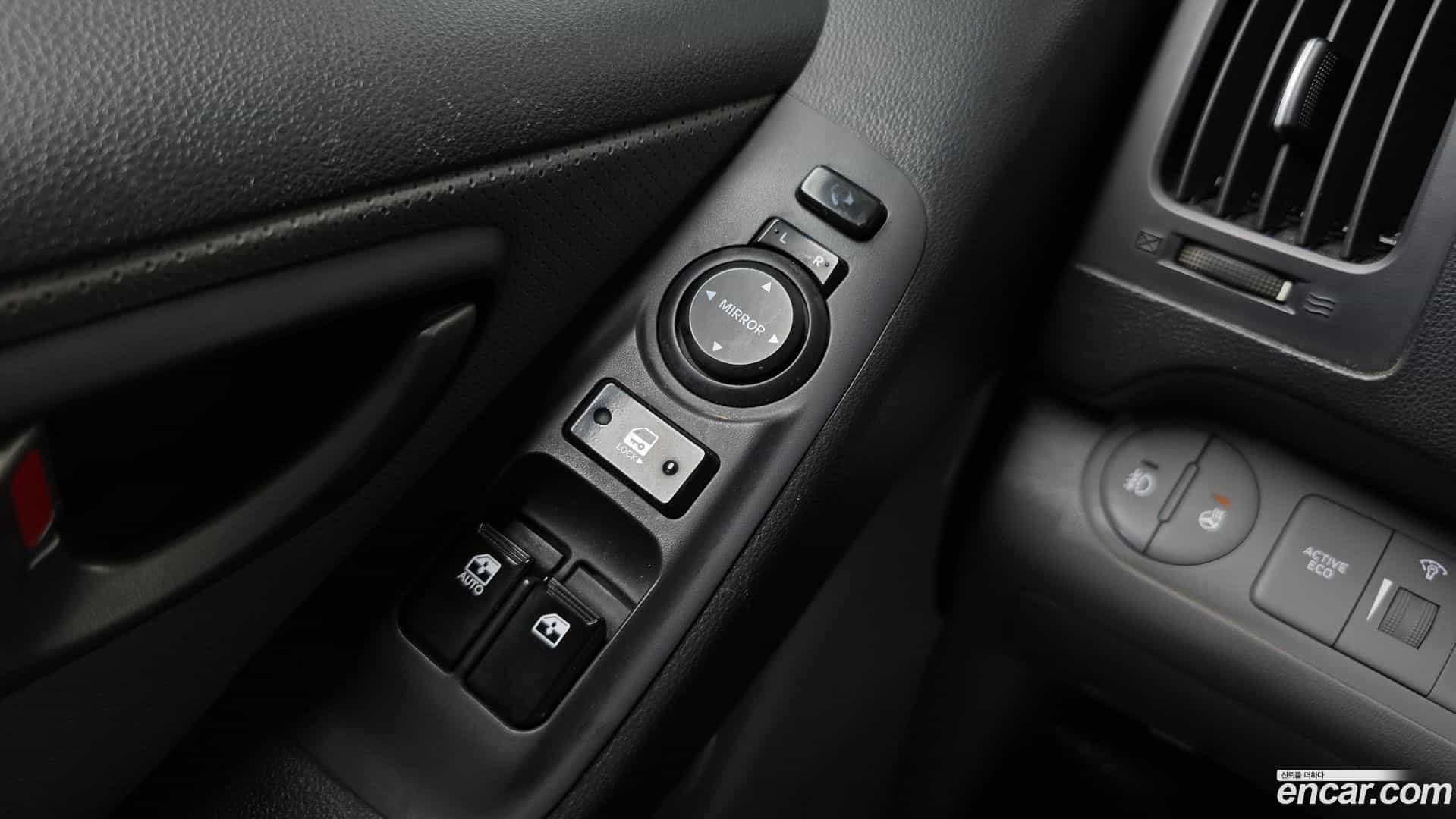 Starex Hyundai 2019.4-OPTION-020