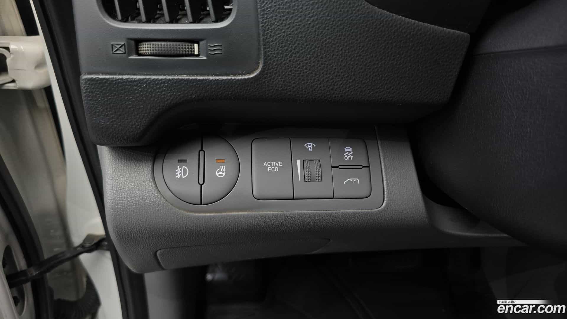 Starex Hyundai 2019.4-OPTION-023