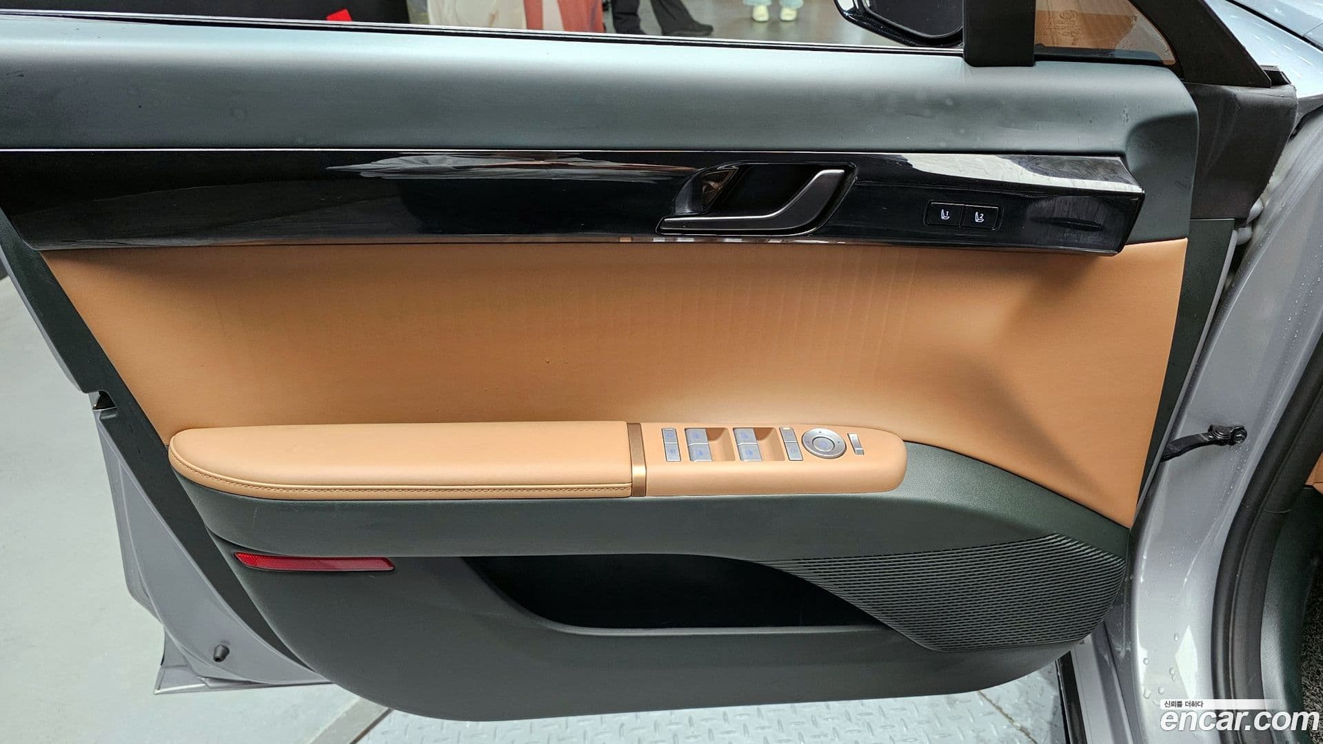 Main__Slider__Photo:Grandeur Hyundai 2023.11-23