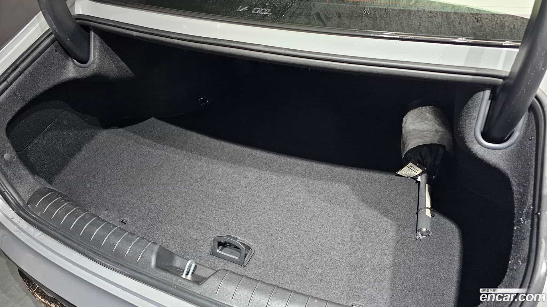 Grandeur Hyundai 2023.11-OPTION-044