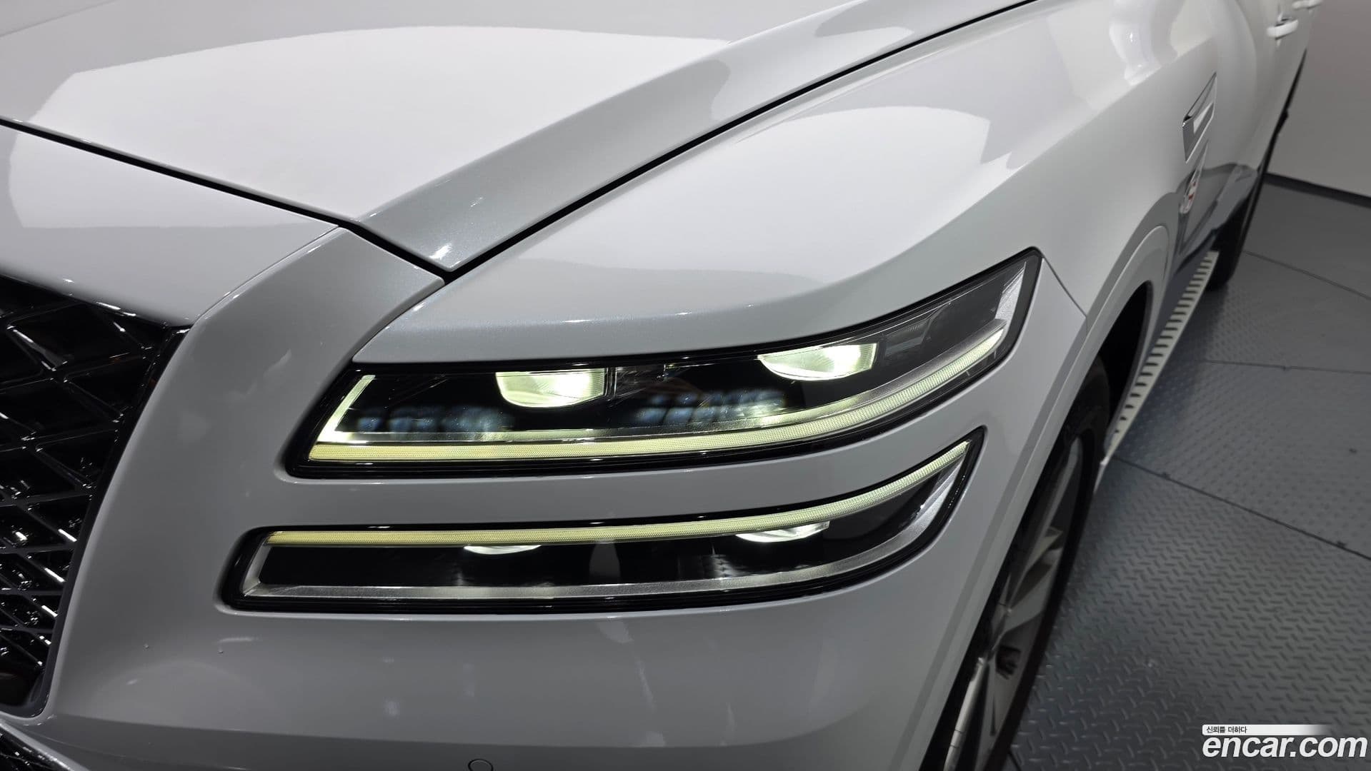 Main__Slider__Photo:GV80 Genesis 2023.6-22