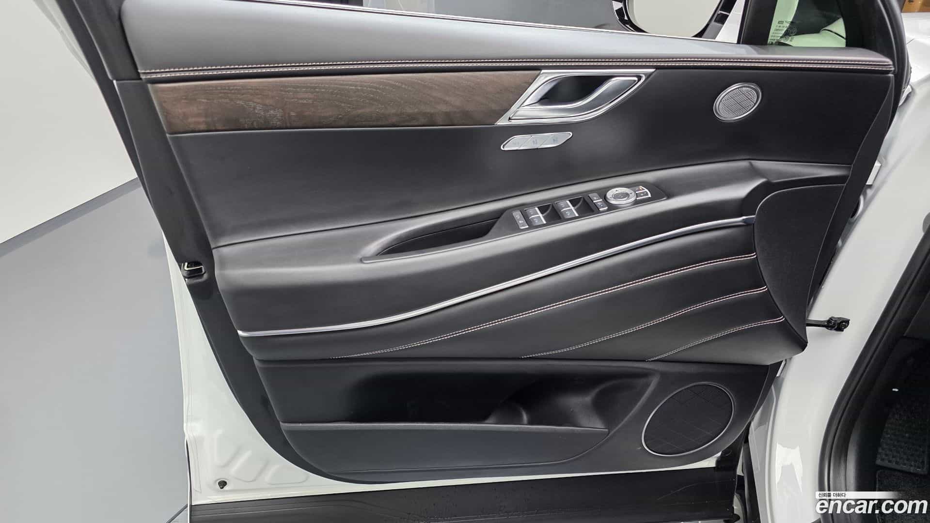 GV80 Genesis 2023.6-INNER-034