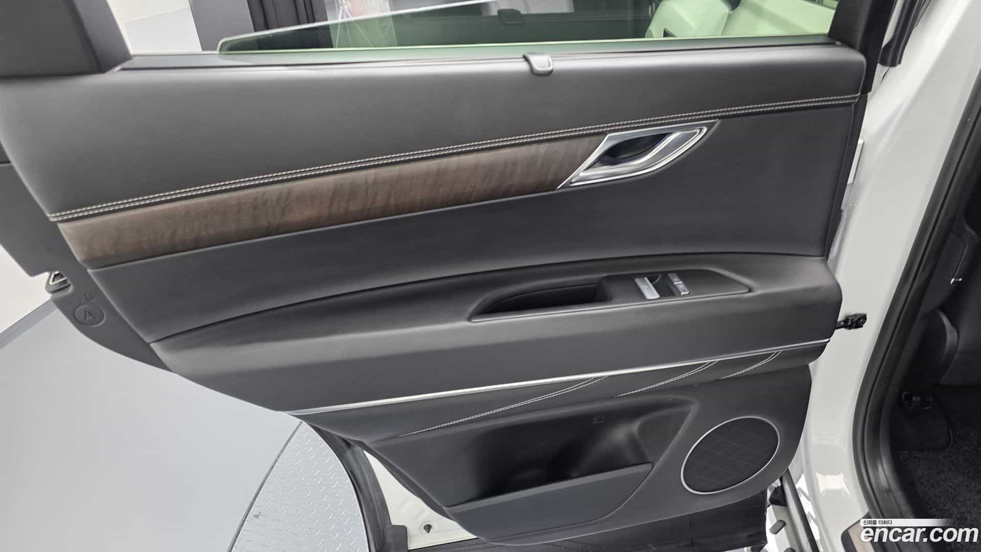 GV80 Genesis 2023.6-INNER-035