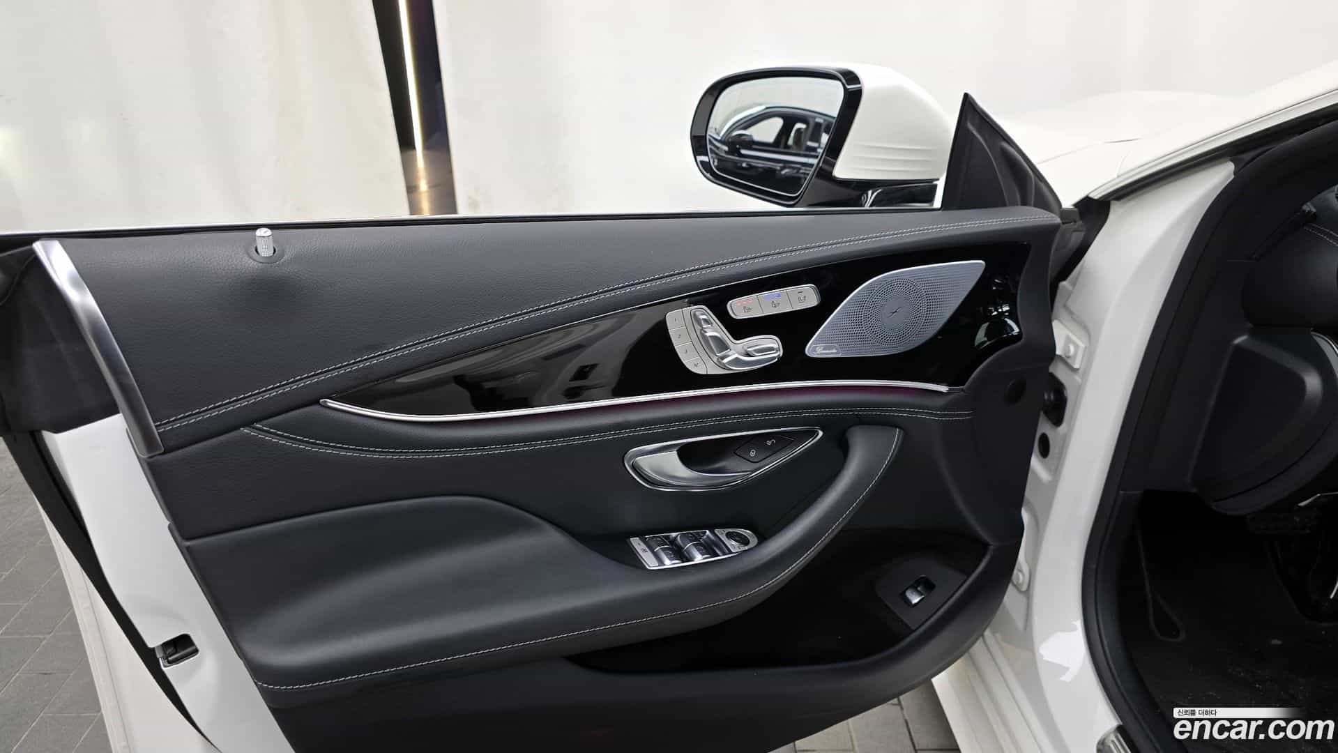 AMG GT Mercedes-Benz 2021.3-INNER-034