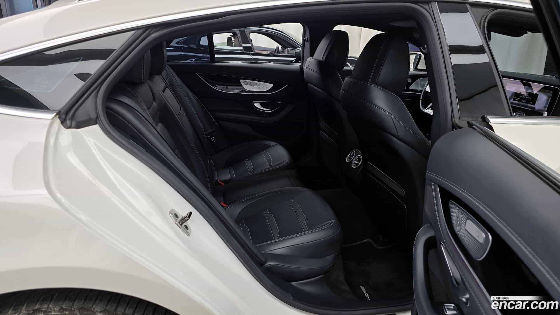 AMG GT Mercedes-Benz 2021.3-INNER-036