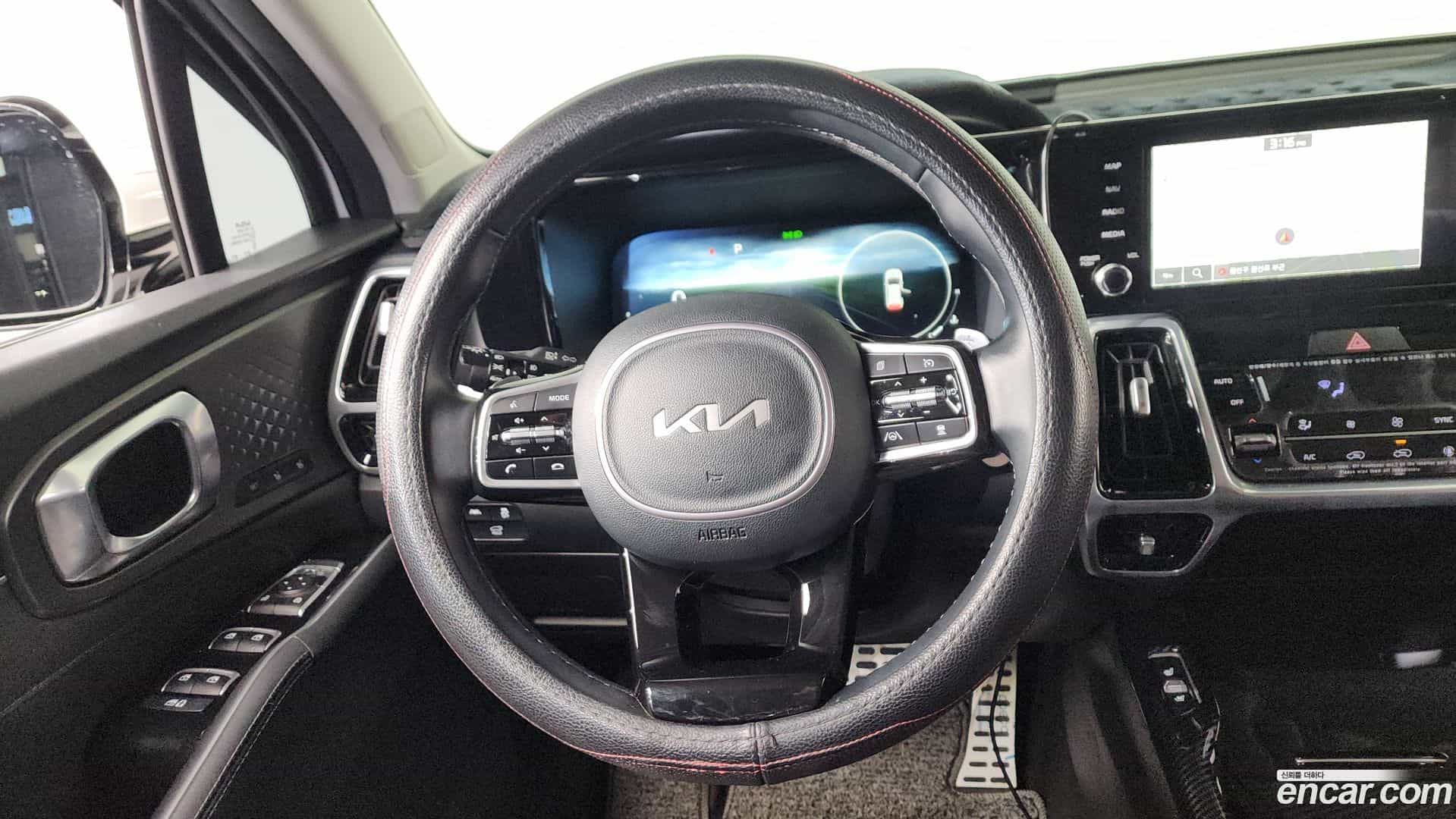 Sorento Kia 2023.0-OPTION-016