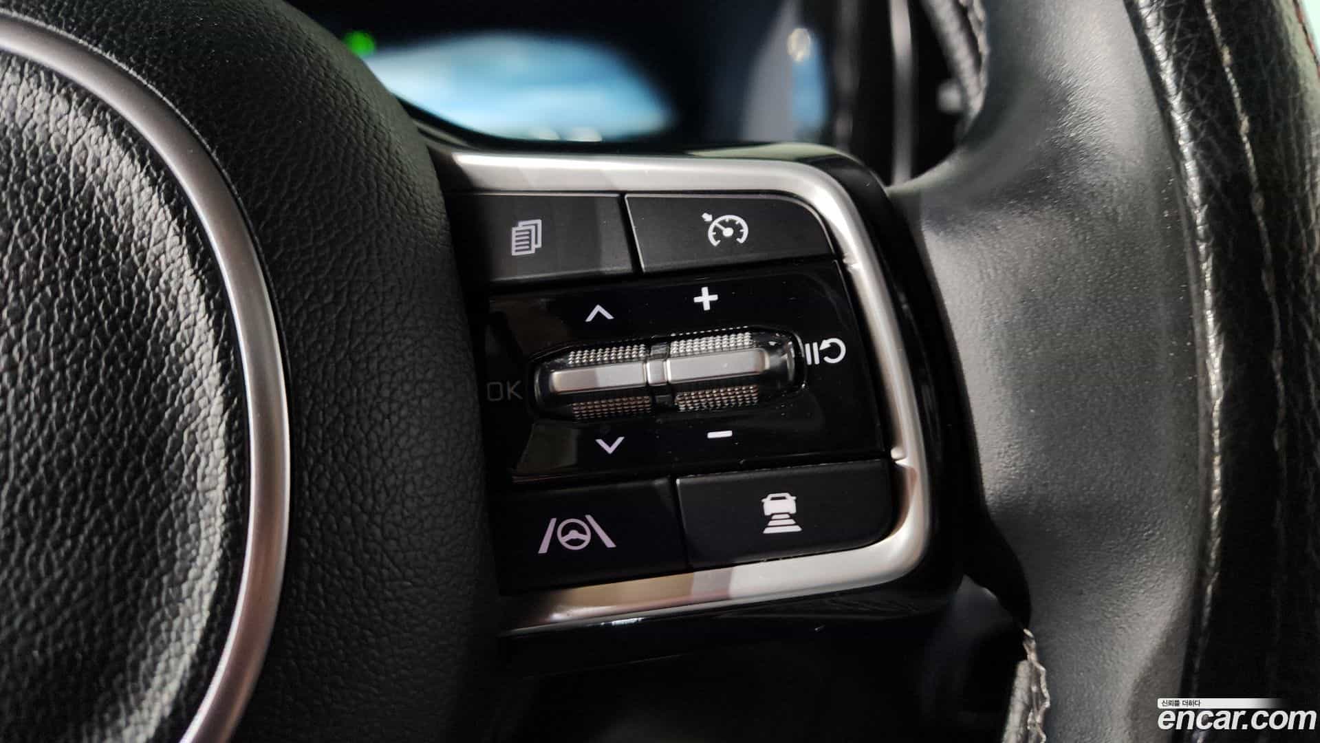 Sorento Kia 2023.0-OPTION-043