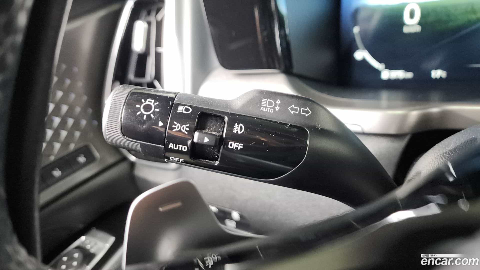 Sorento Kia 2023.0-OPTION-048