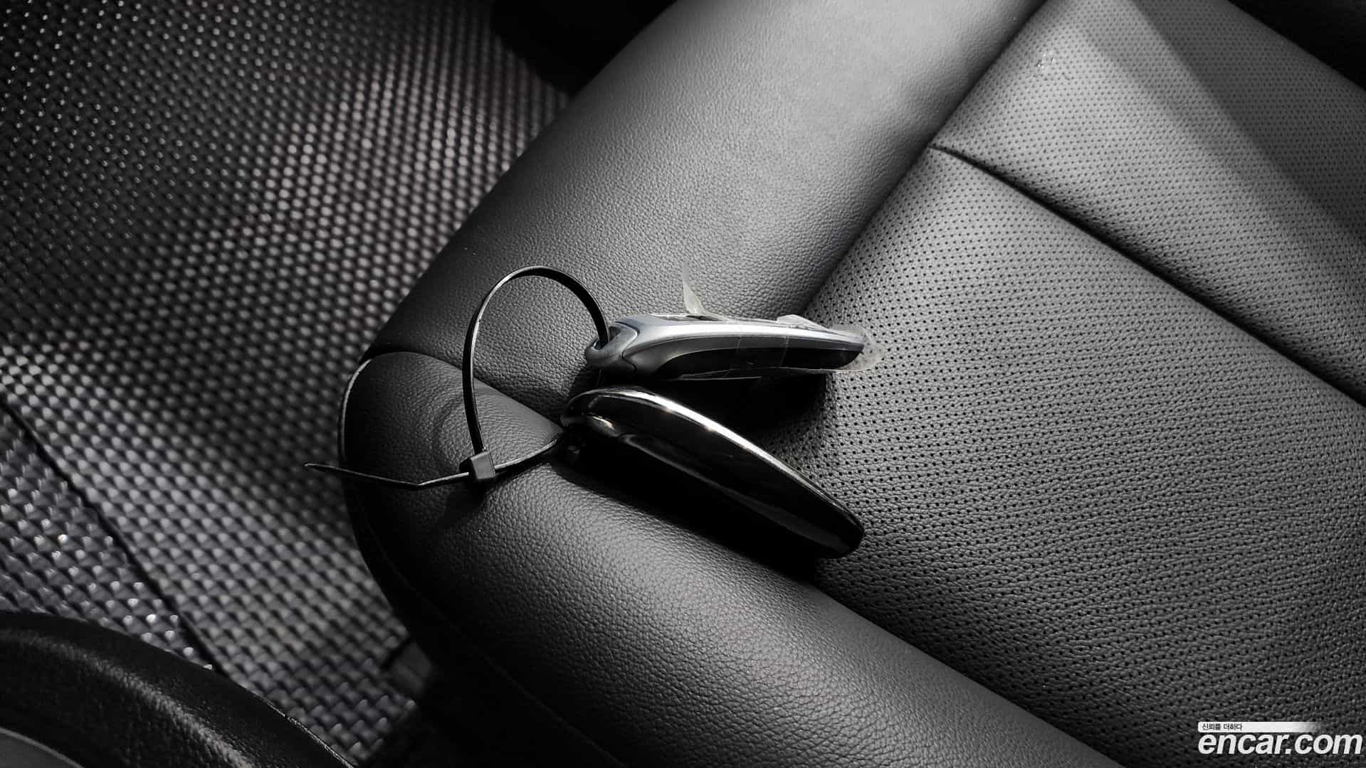 Staria Hyundai 2023.6-OPTION-044