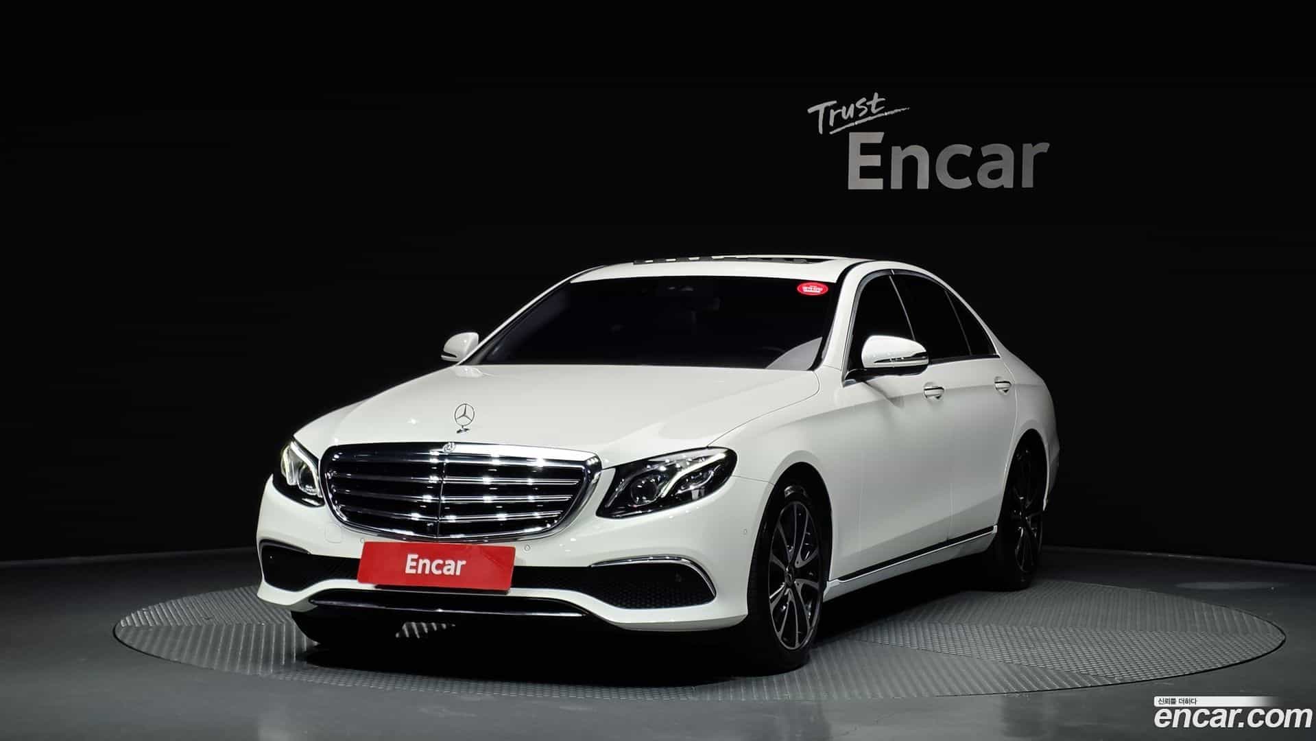 E-Class Mercedes-Benz 2017.9-OUTER-001