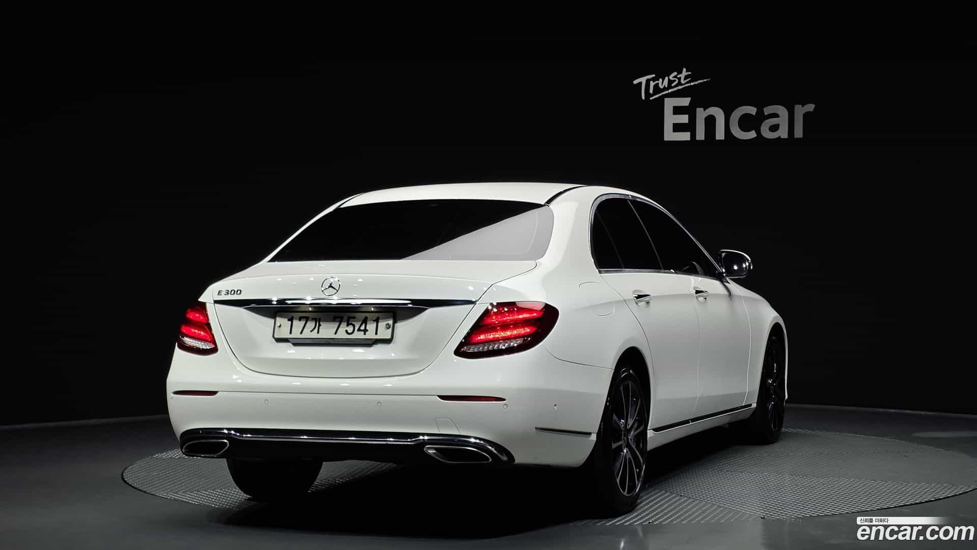 E-Class Mercedes-Benz 2017.9-OUTER-002