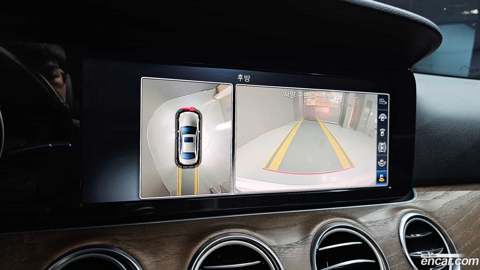 E-Class Mercedes-Benz 2017.9-OPTION-020