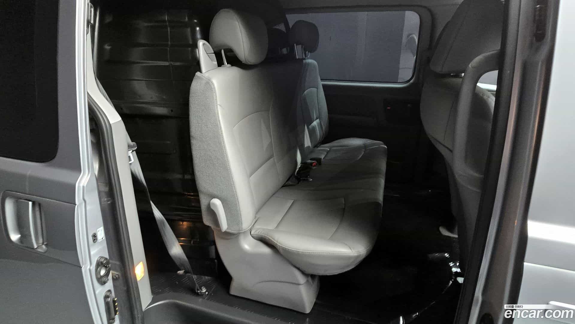 Starex Hyundai 2021.0-OPTION-015