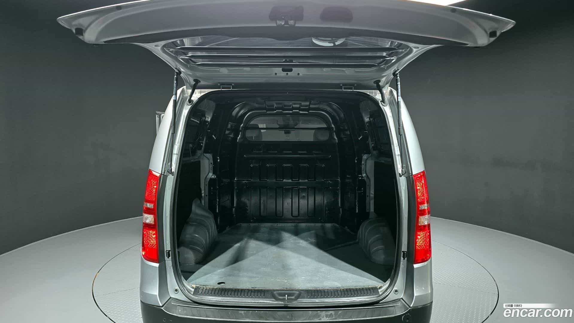 Starex Hyundai 2021.0-OPTION-024
