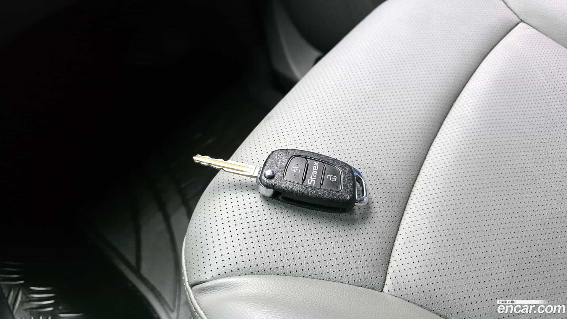 Starex Hyundai 2021.0-OPTION-040