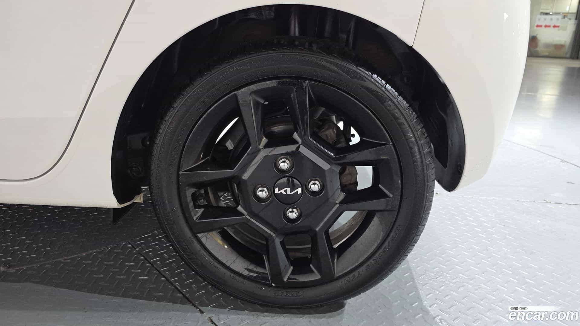 RAY Kia 2023.4-OUTER-031