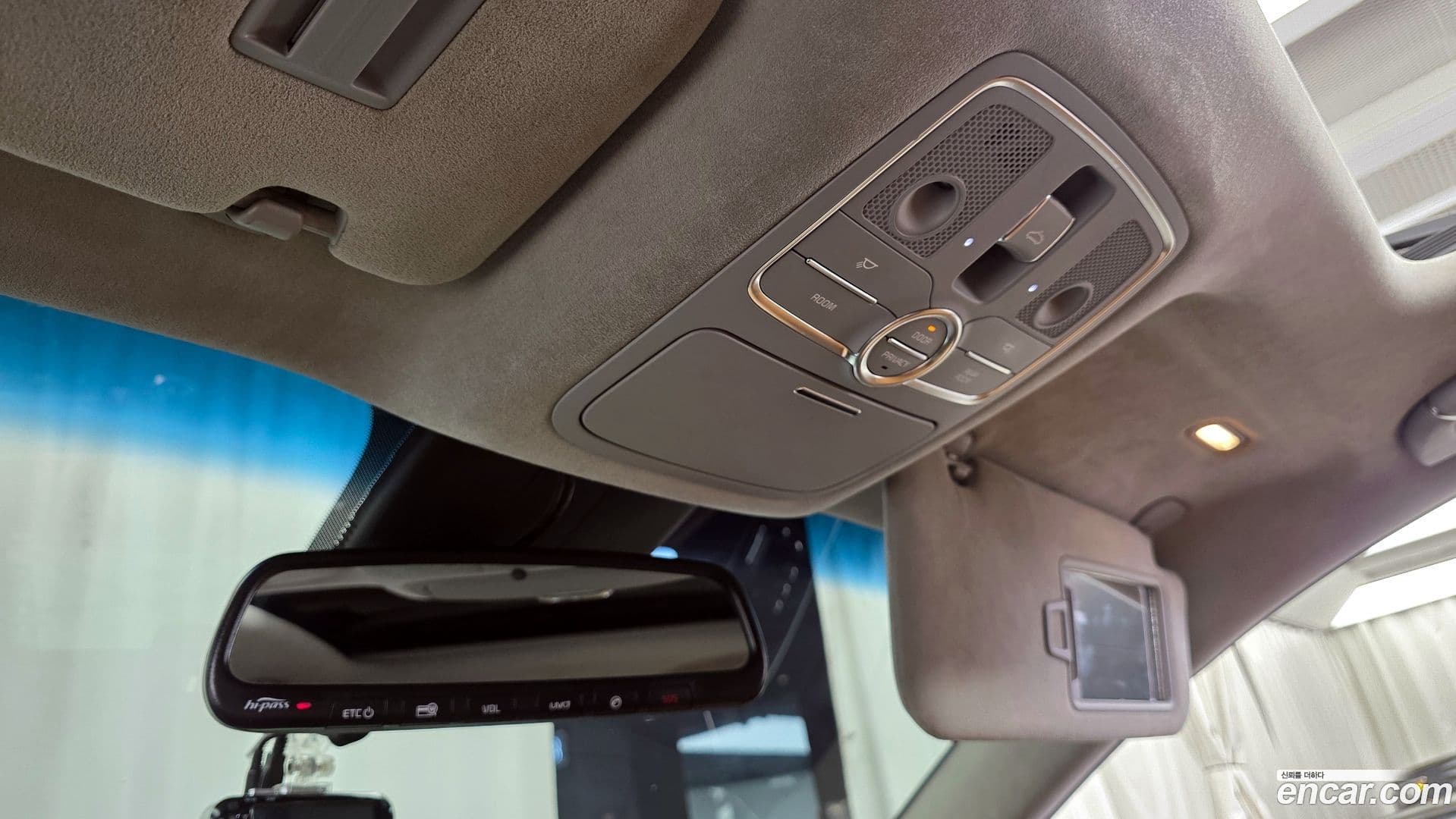 Main__Slider__Photo:K9 Kia 2015.6-30