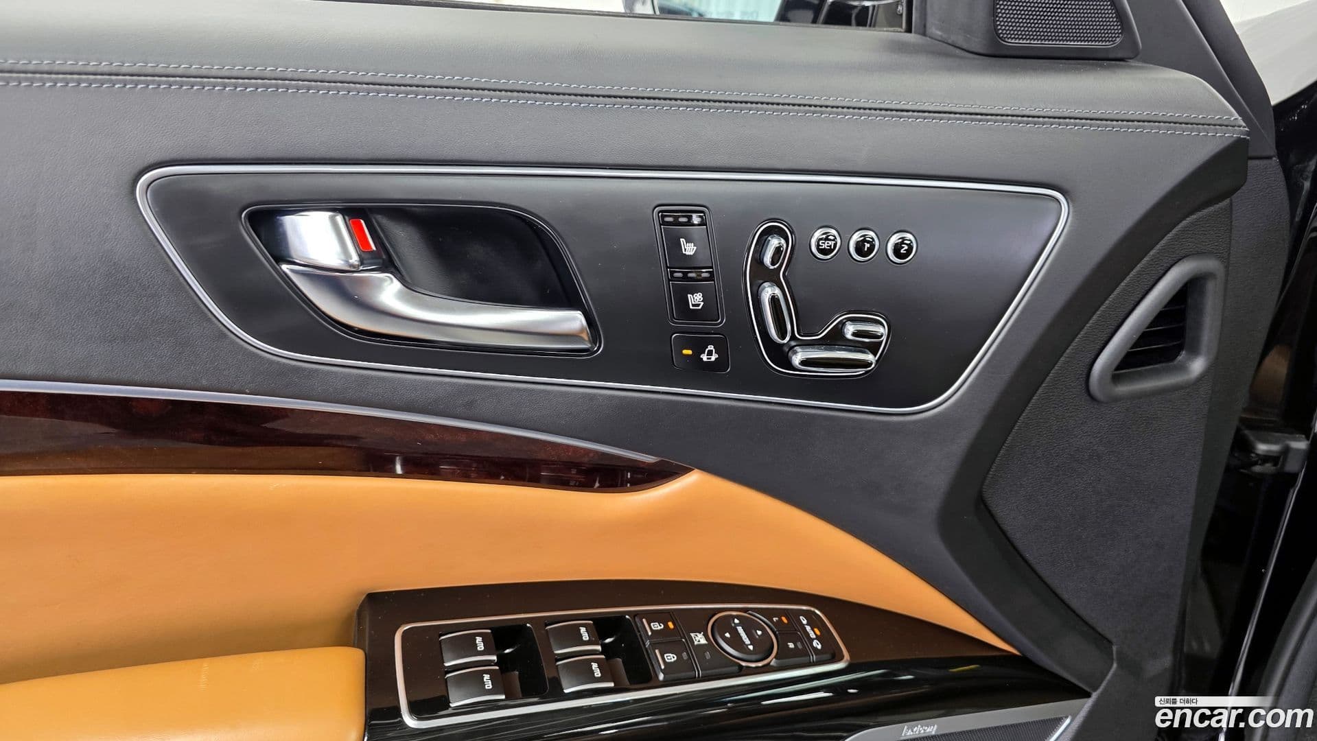 Main__Slider__Photo:K9 Kia 2015.6-31