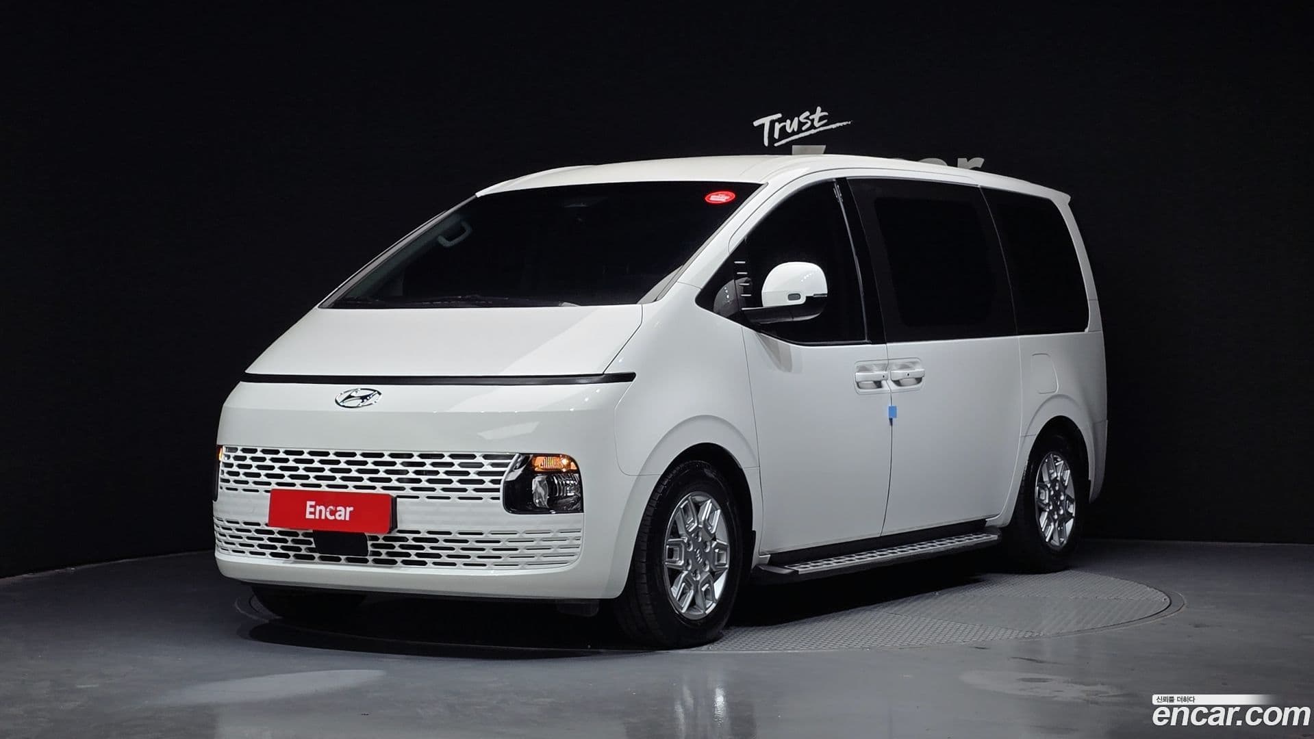 Main__Slider__Photo:Staria Hyundai 2023.1-0
