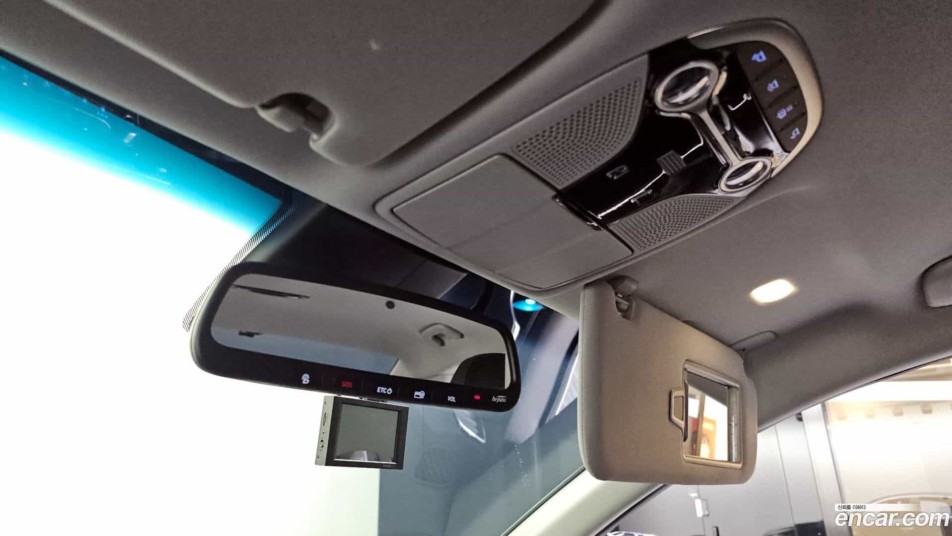 Grandeur Hyundai 2018.2-OPTION-022
