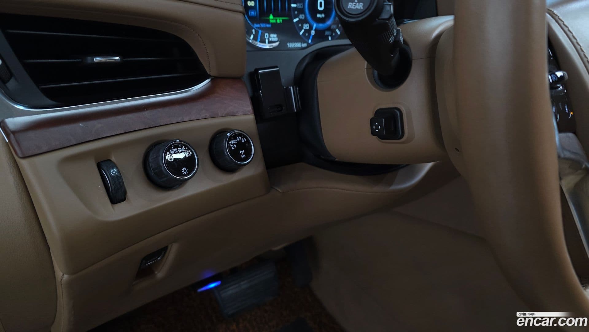 Main__Slider__Photo:Escalade Cadillac 2017.4-13