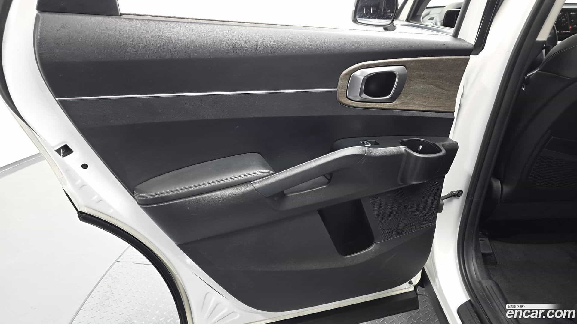 Sorento Kia 2022.5-INNER-035