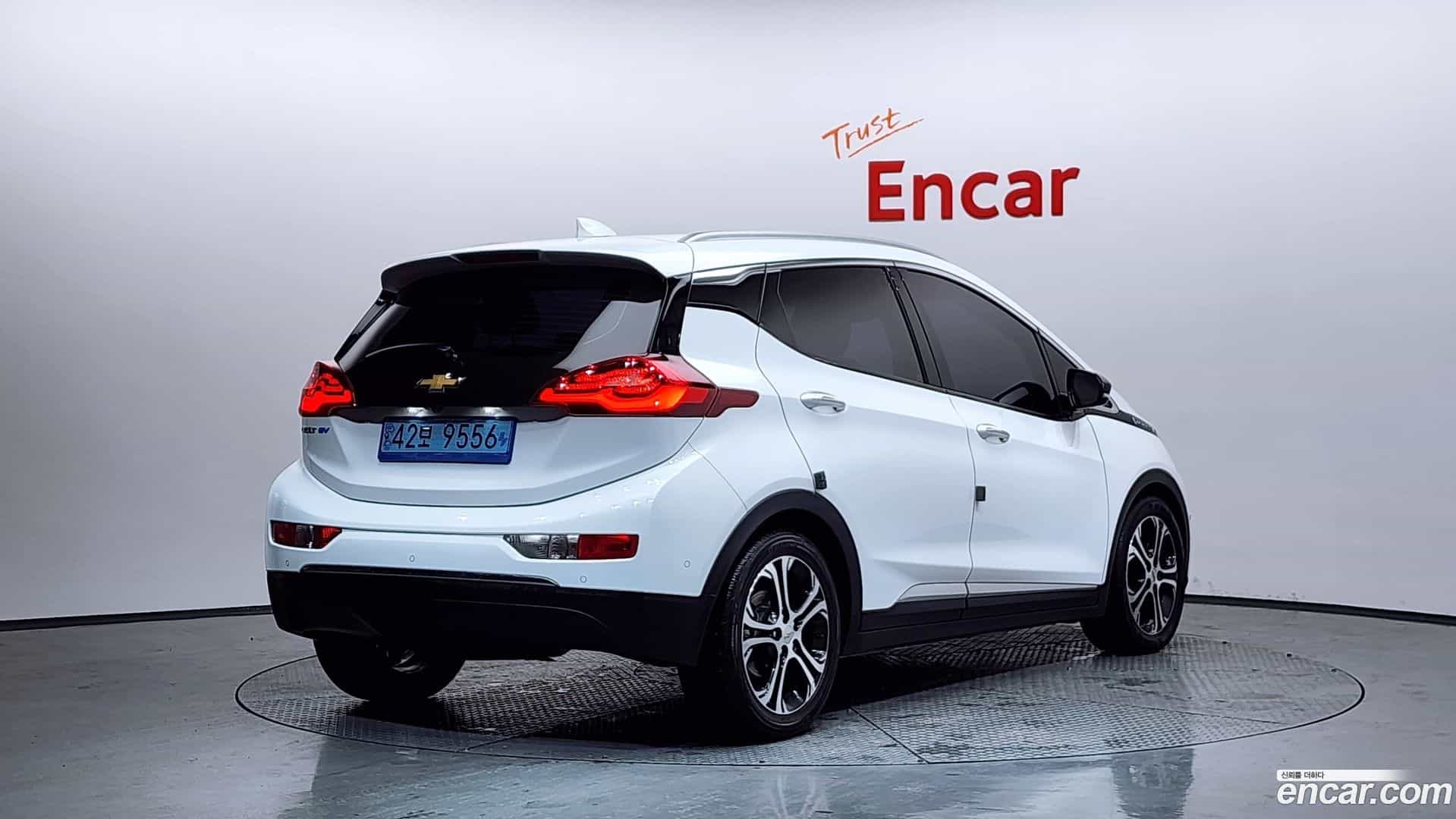 Bolt EV Chevrolet 2018.5-OUTER-002