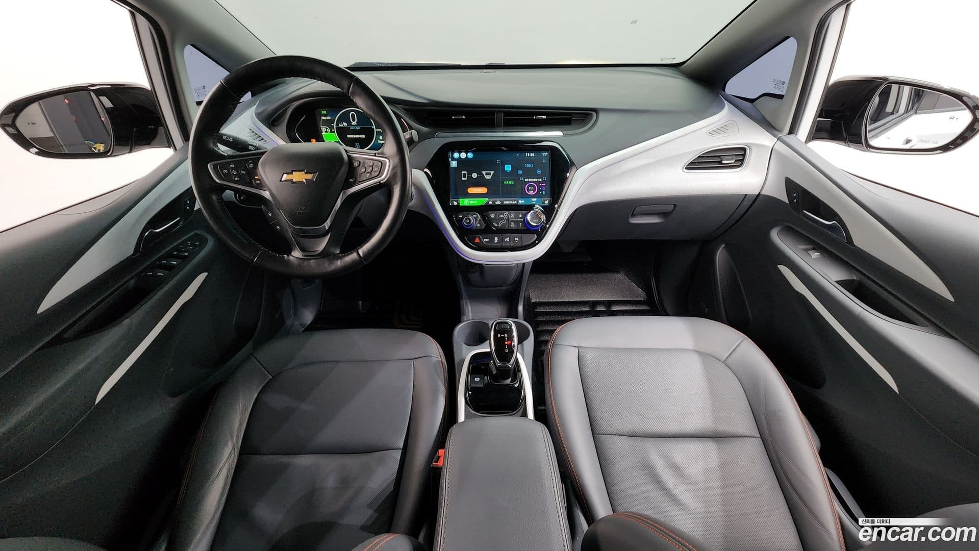 Main__Slider__Photo:Bolt EV Chevrolet 2018.5-6