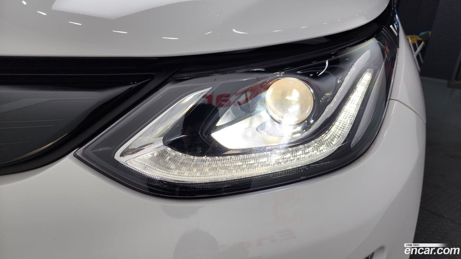 Main__Slider__Photo:Bolt EV Chevrolet 2018.5-21