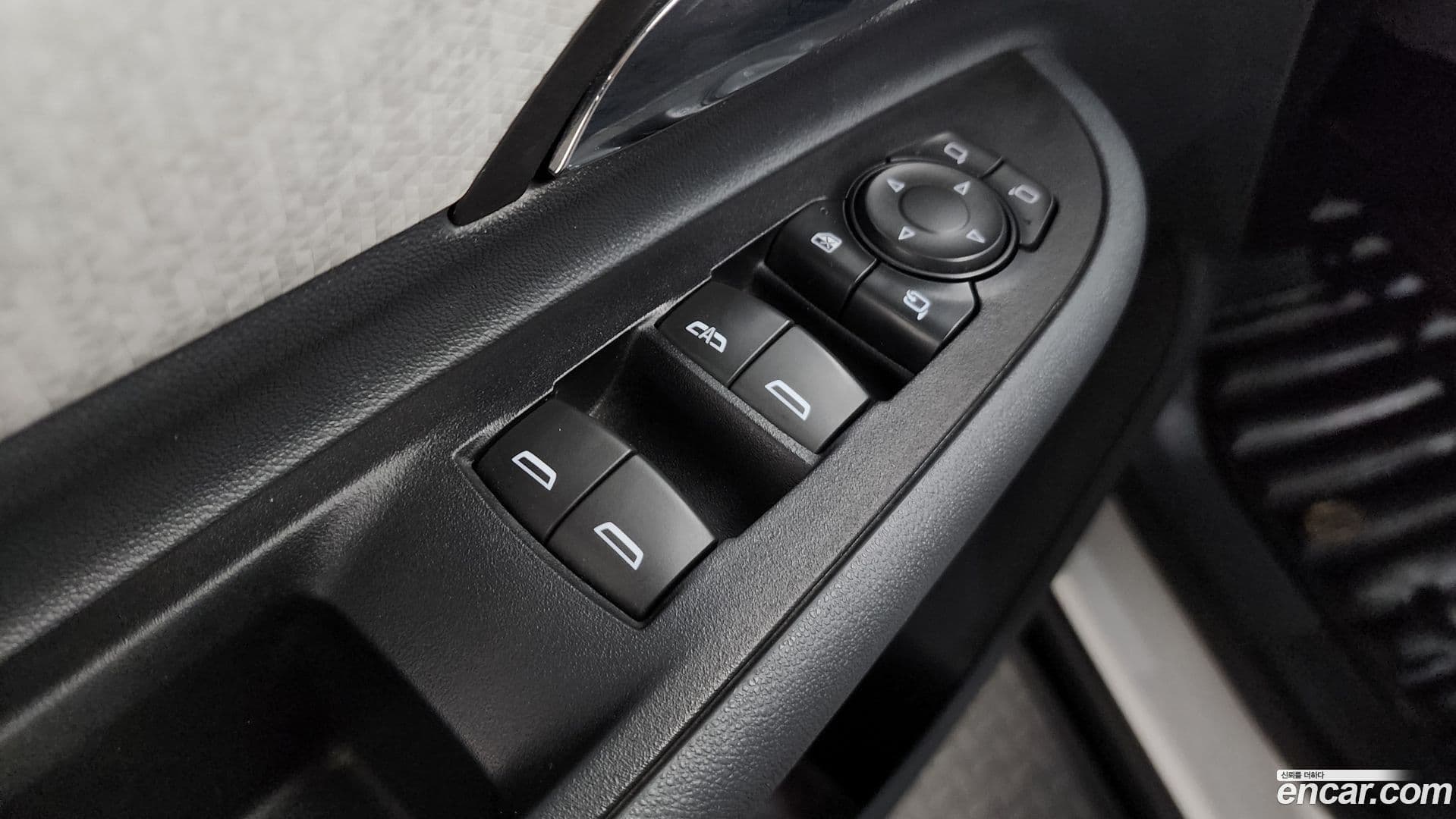 Main__Slider__Photo:Bolt EV Chevrolet 2018.5-27