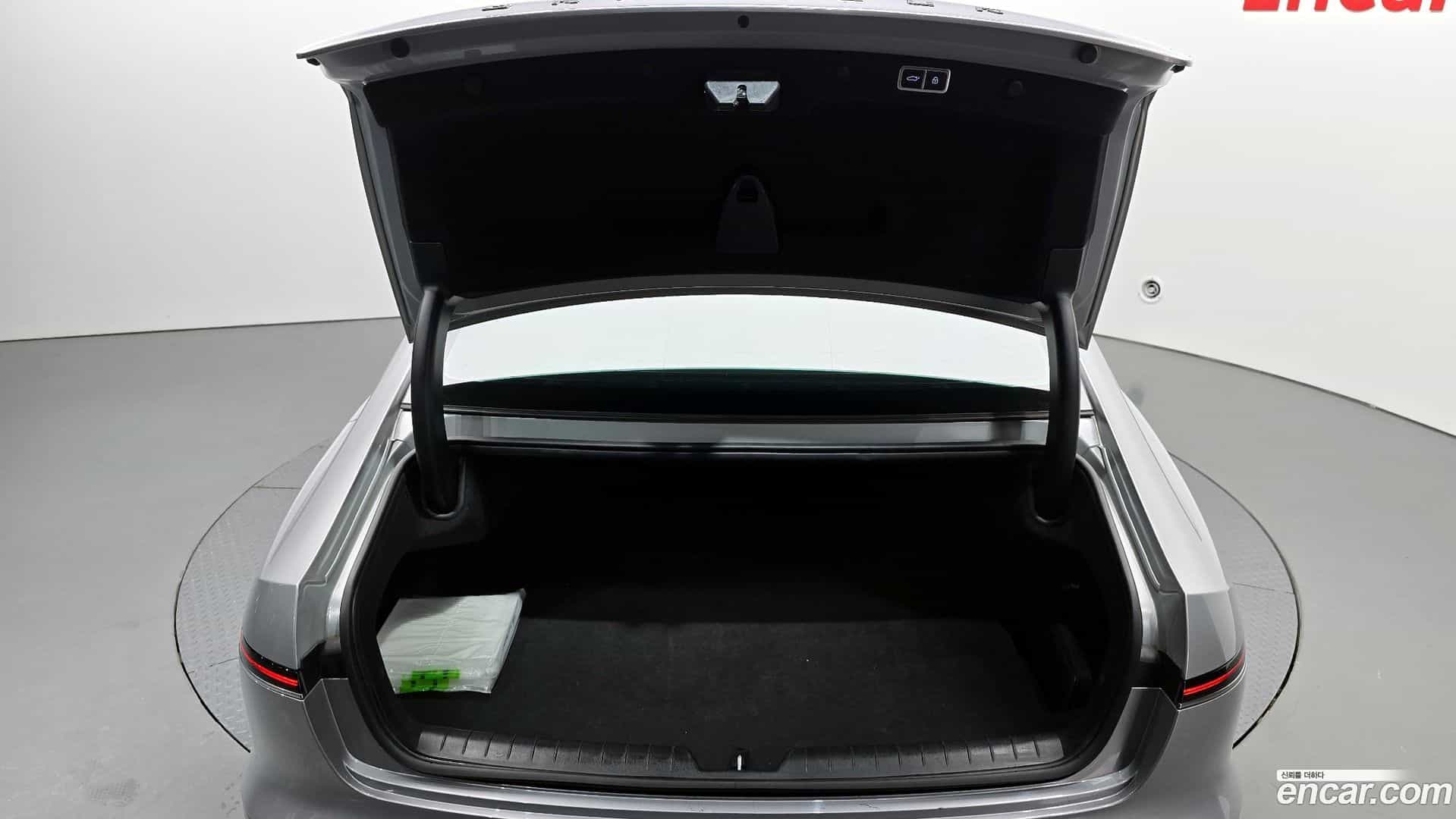 Grandeur Hyundai 2024.3-OPTION-042