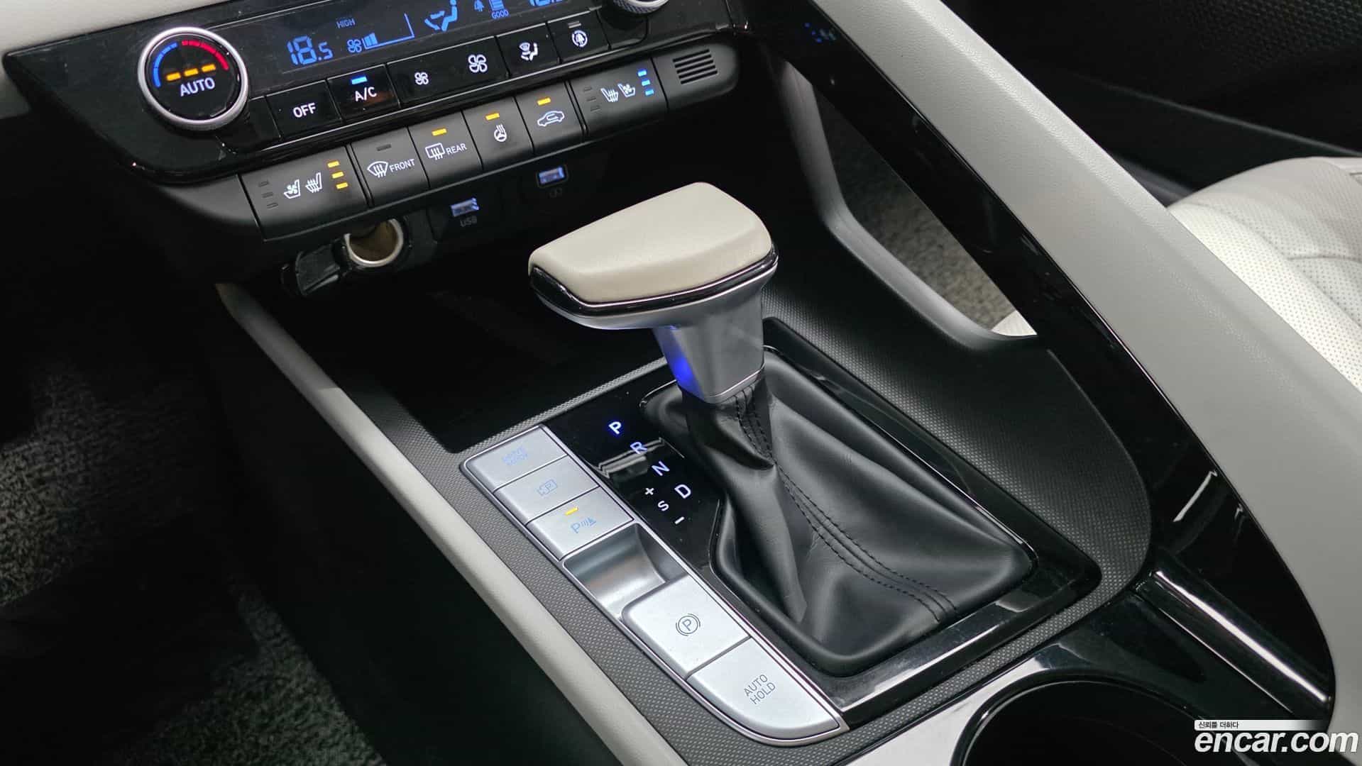 AVANTE Hyundai 2021.6-INNER-009