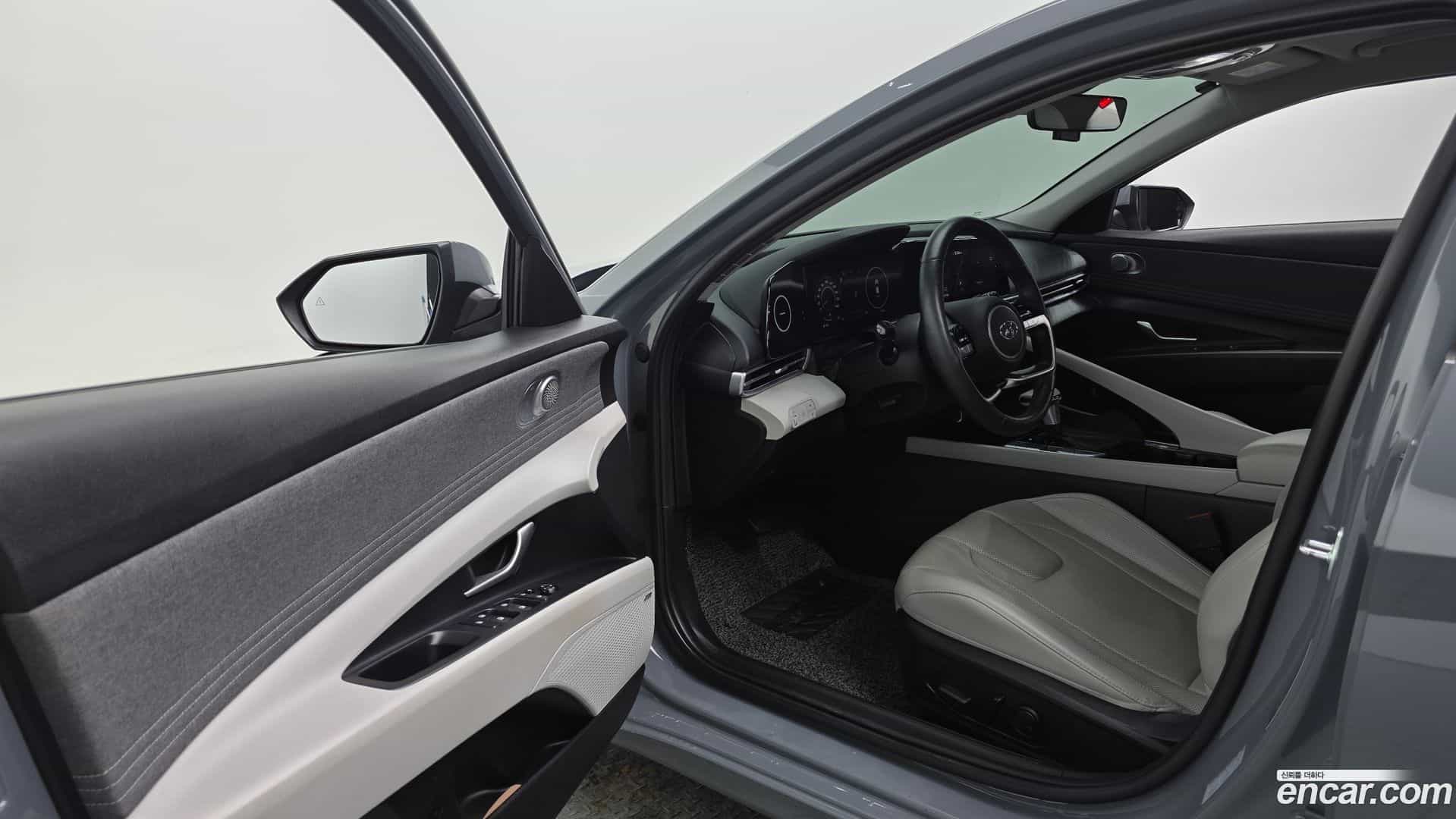 AVANTE Hyundai 2021.6-INNER-010