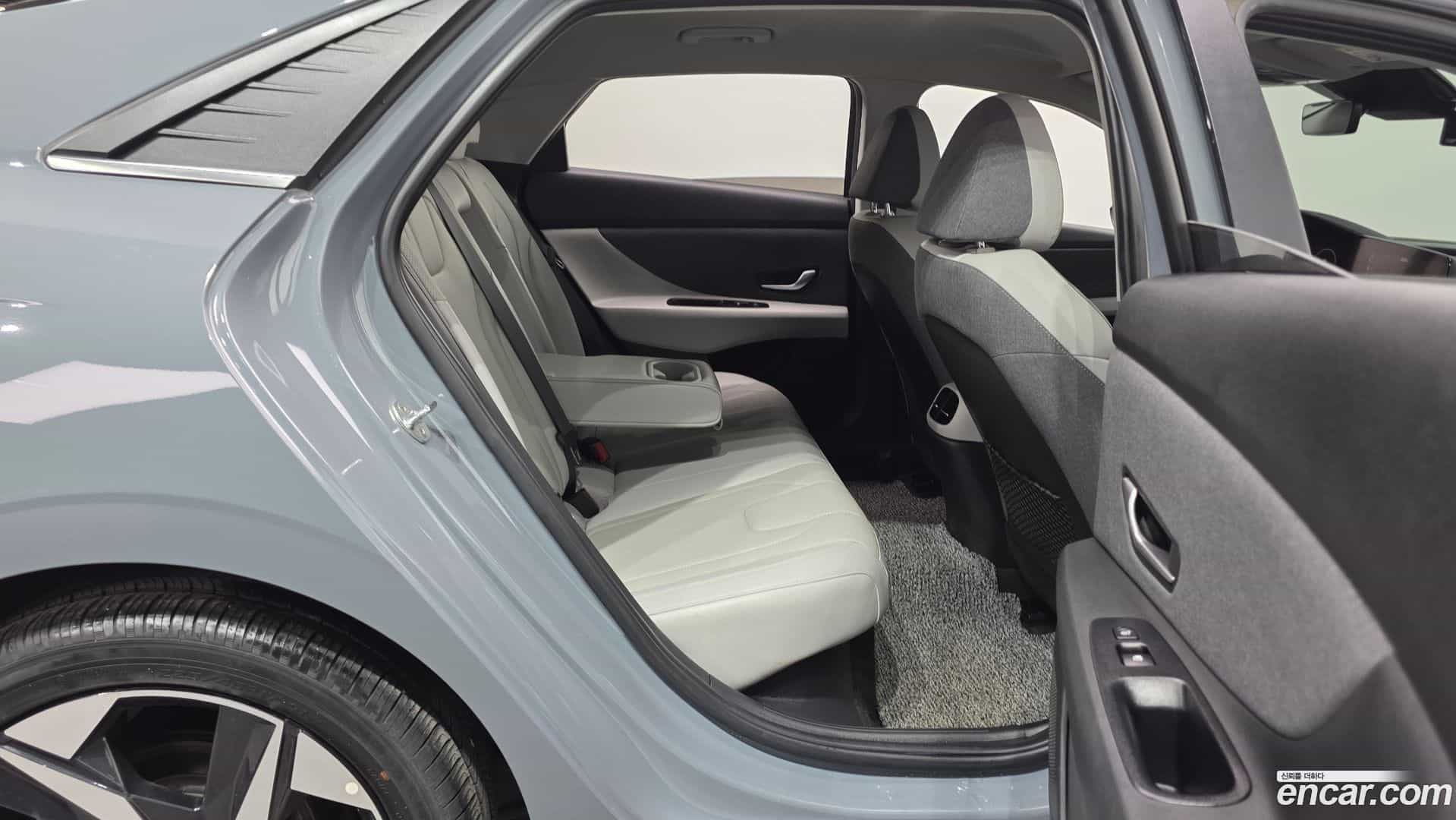 AVANTE Hyundai 2021.6-OPTION-016