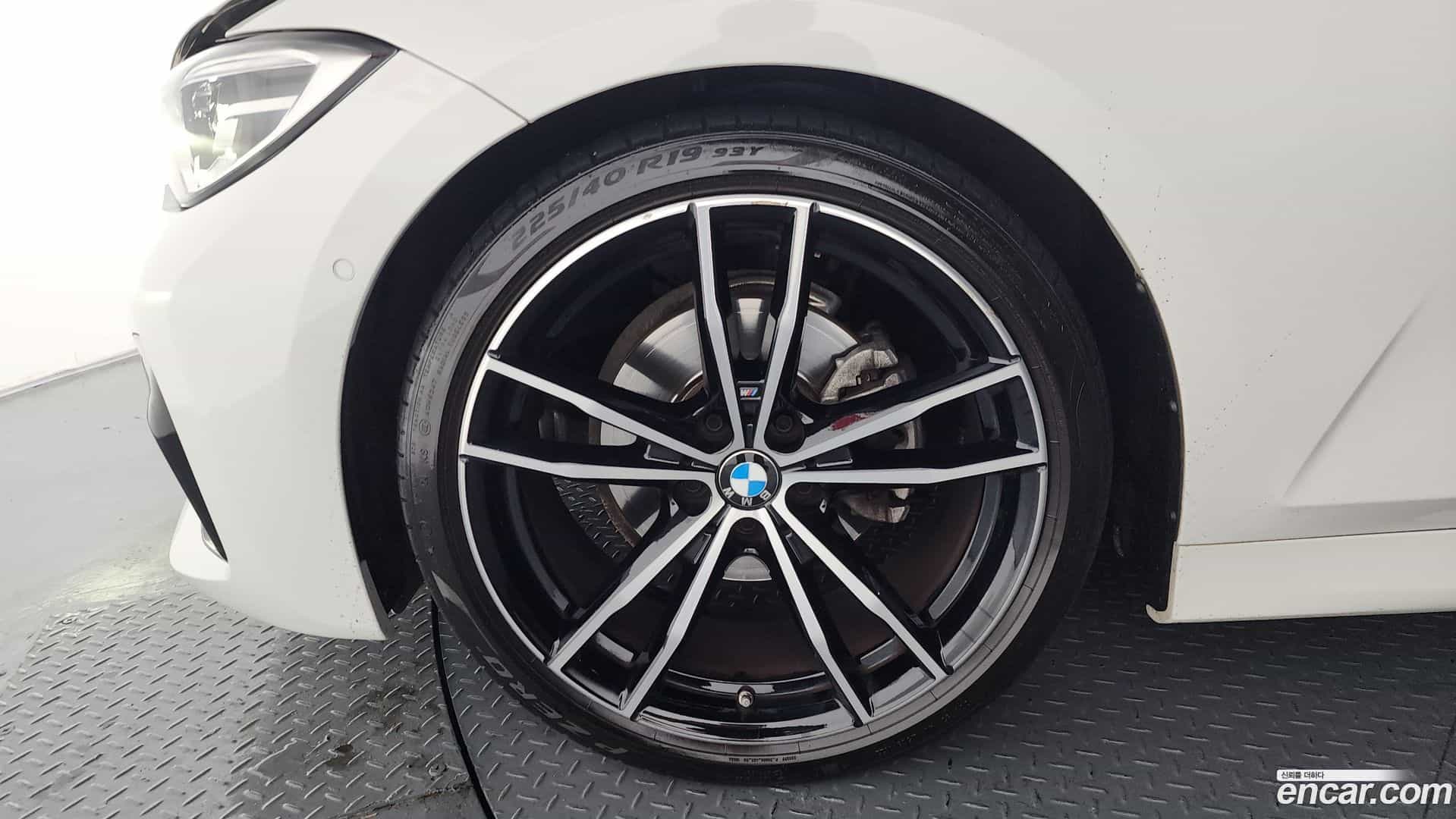 3-Series BMW 2022.5-OUTER-005
