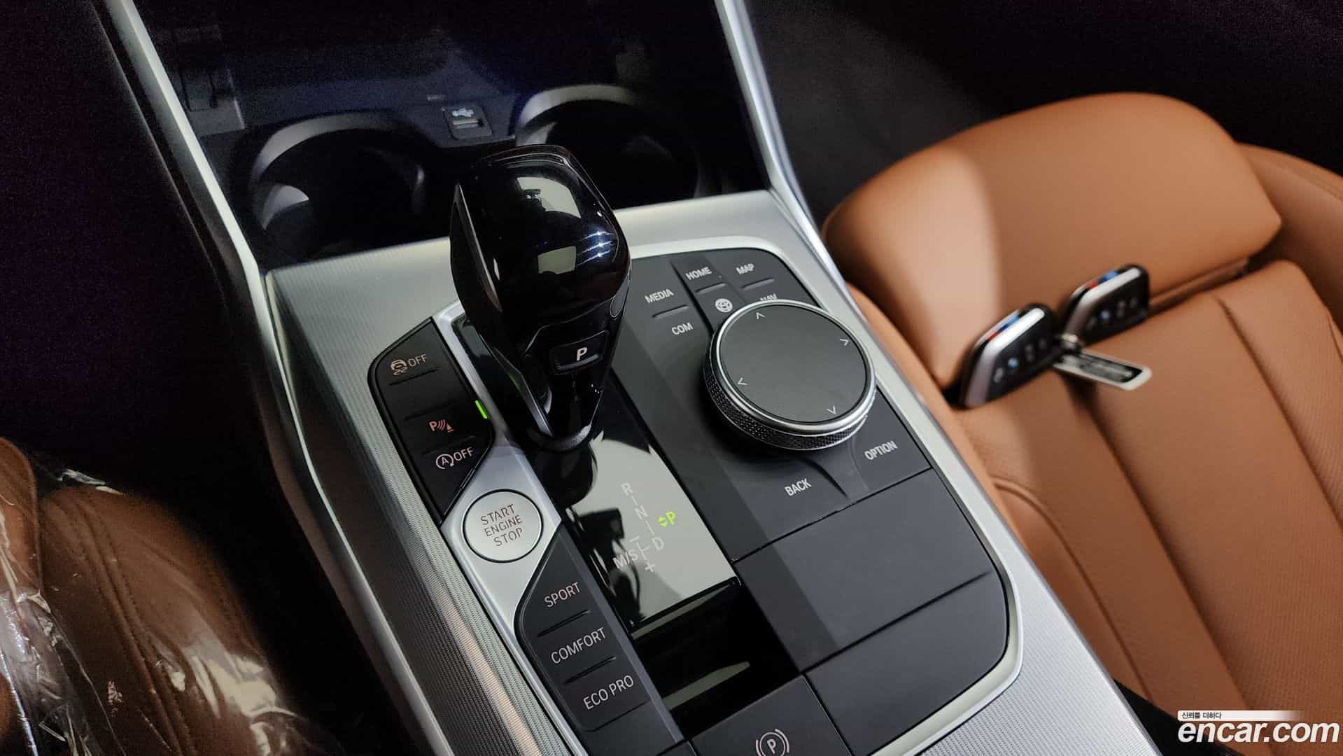 3-Series BMW 2022.5-INNER-009