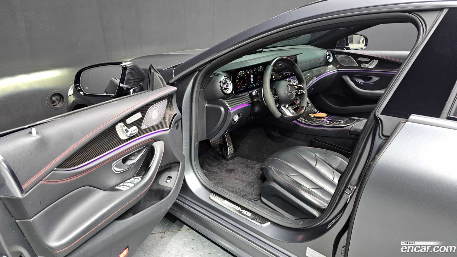 CLS-Class Mercedes-Benz 2022.11-INNER-010