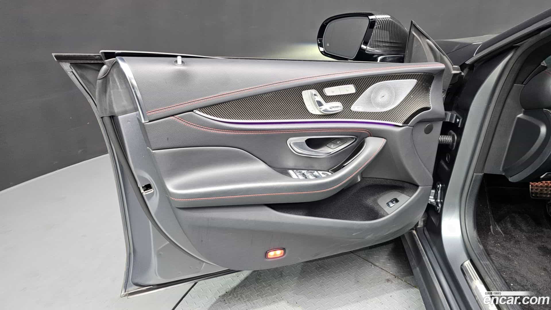 CLS-Class Mercedes-Benz 2022.11-INNER-034