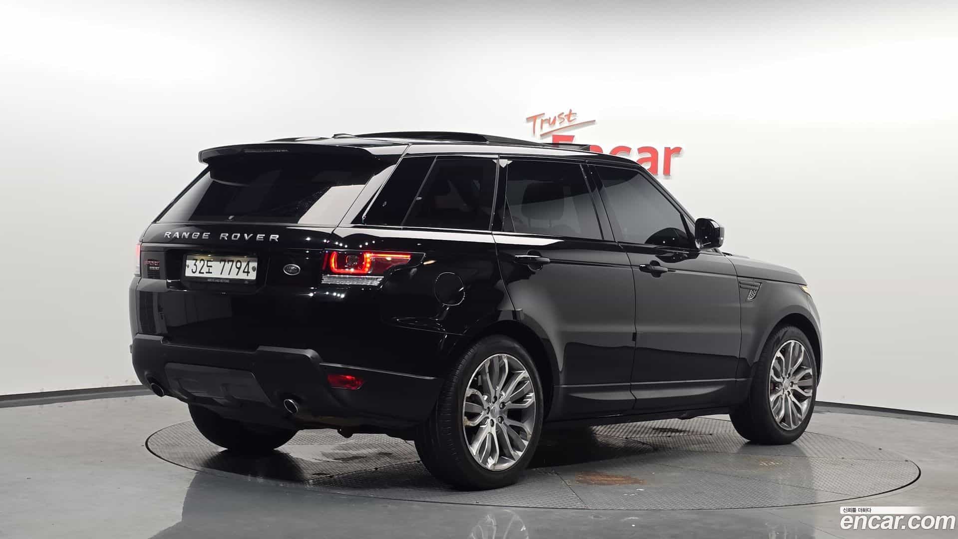 Range Rover Sport Land Rover 2016.1-OUTER-002