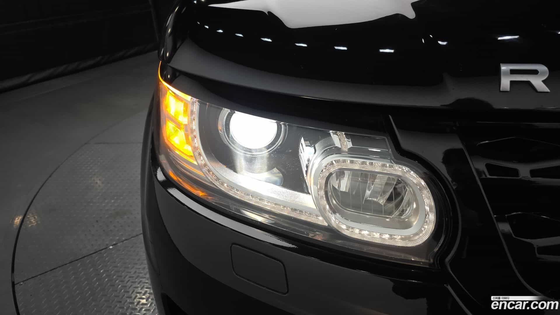 Range Rover Sport Land Rover 2016.1-OUTER-032