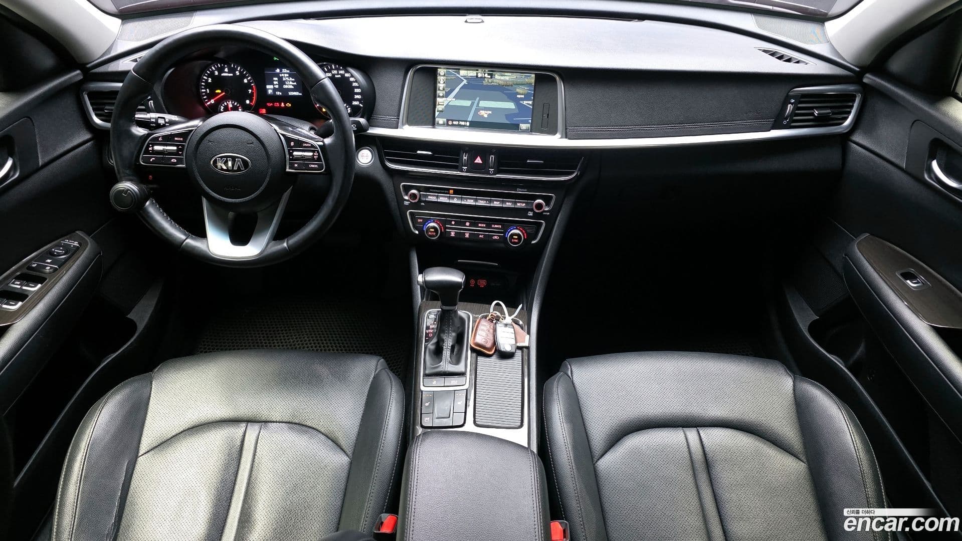 Main__Slider__Photo:K5 Kia 2019.2-6