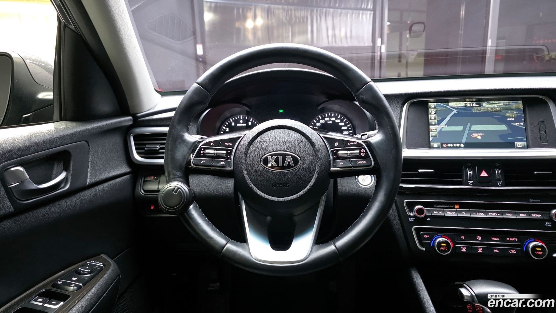 Main__Slider__Photo:K5 Kia 2019.2-12