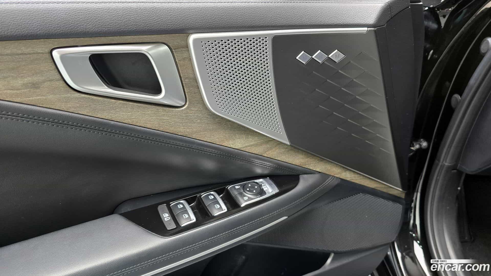 K8 Kia 2024.0-OPTION-018