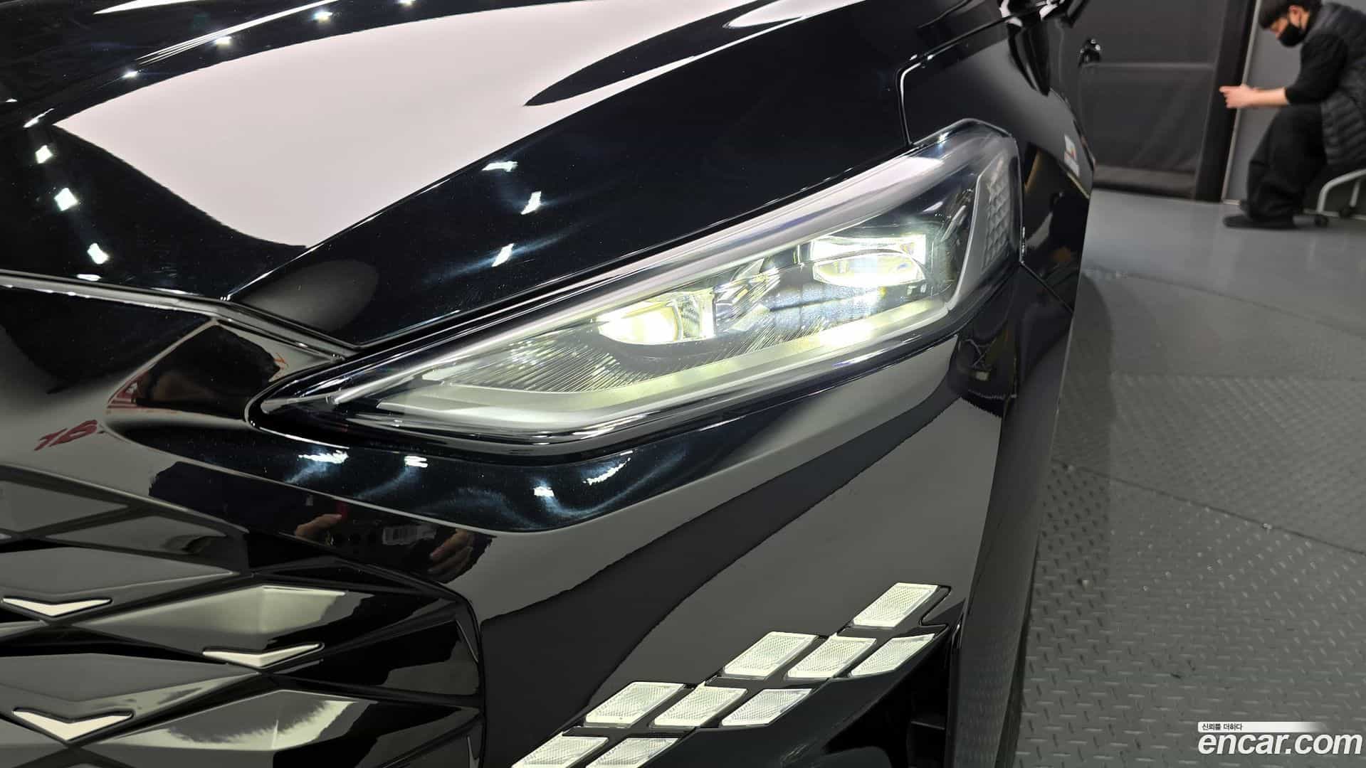 K8 Kia 2024.0-OUTER-032