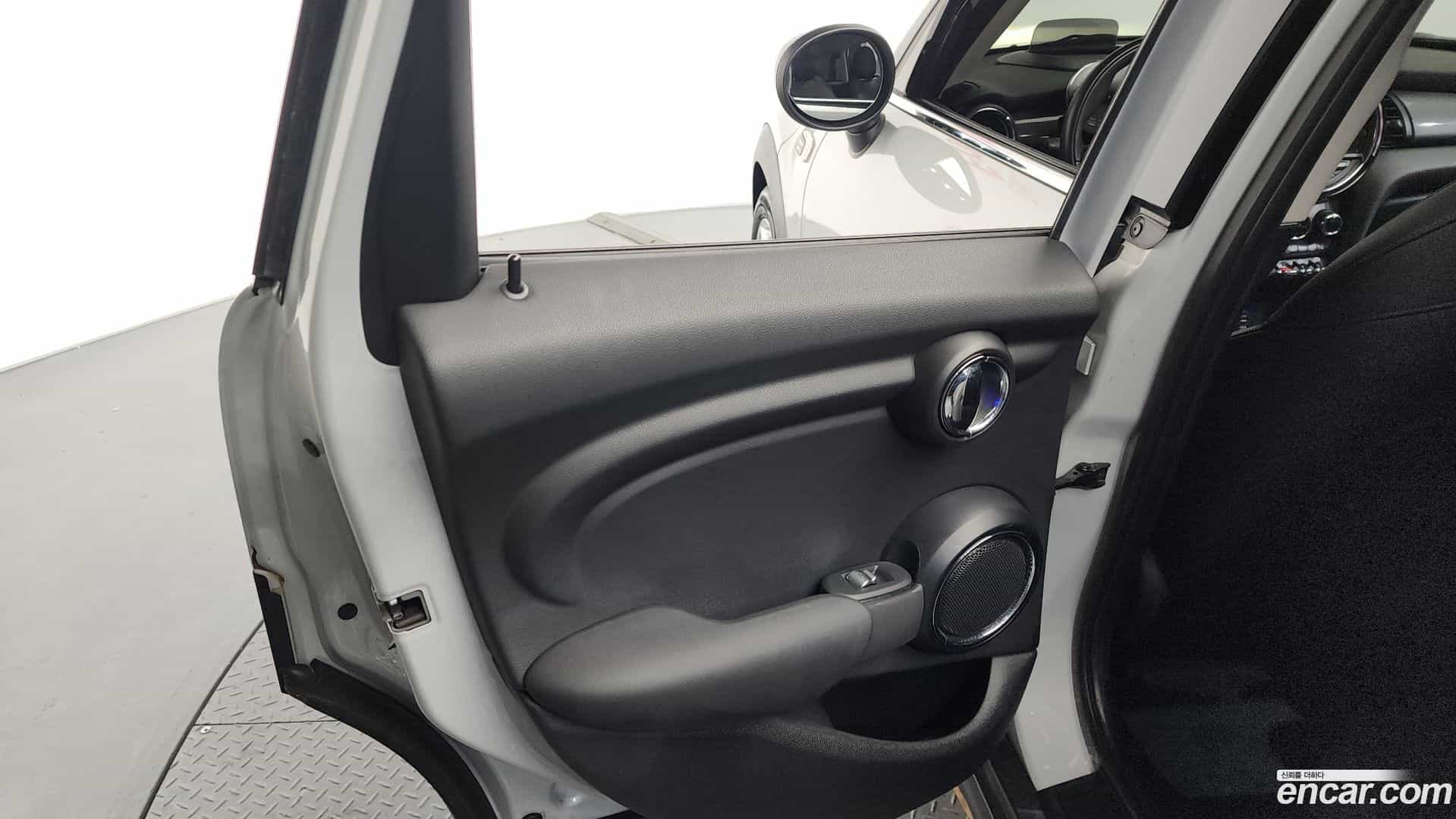 Cooper Mini 2021.3-INNER-035