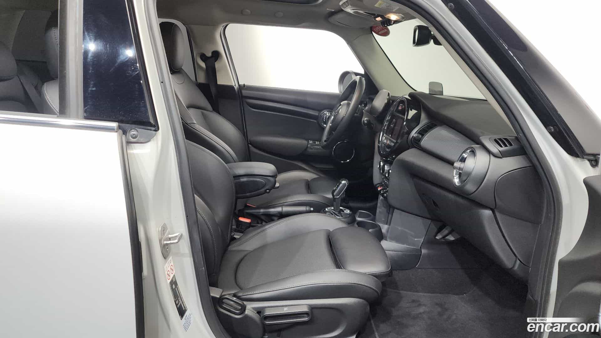 Cooper Mini 2021.3-INNER-036
