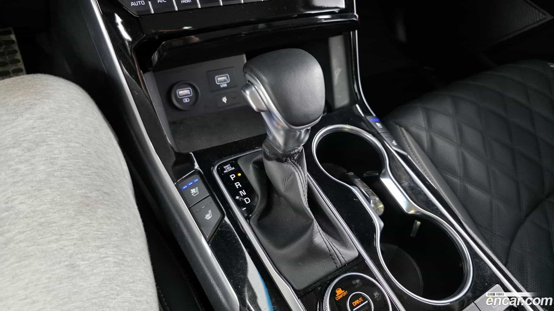 Mohave Kia 2021.1-INNER-009