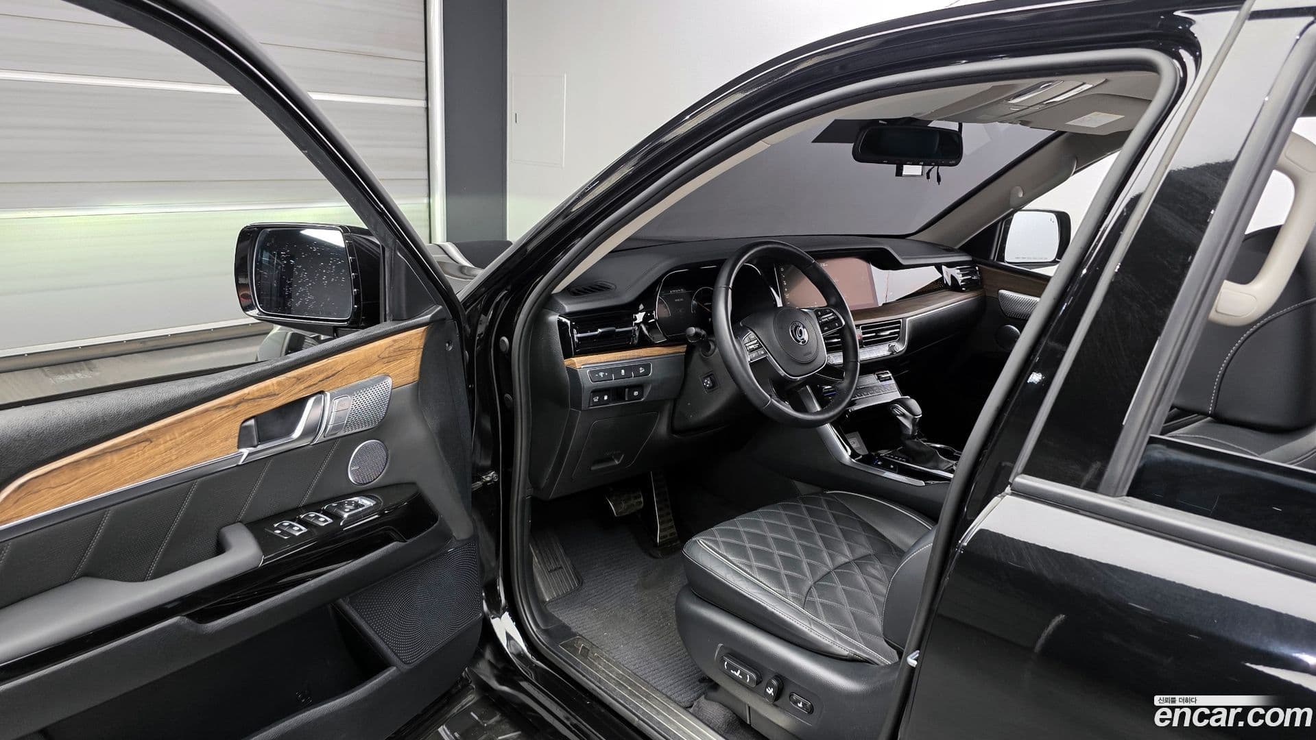 Main__Slider__Photo:Mohave Kia 2021.1-9
